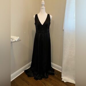 Signature Black Sleeveless V-Neck Maxi Gown